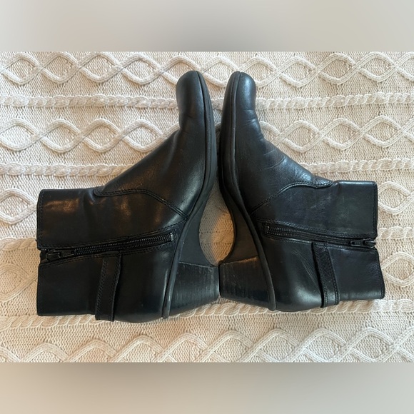 Naturalizer Black Leather Ankle Boots Women’s Size 8 Narrow - Picture 10 of 13